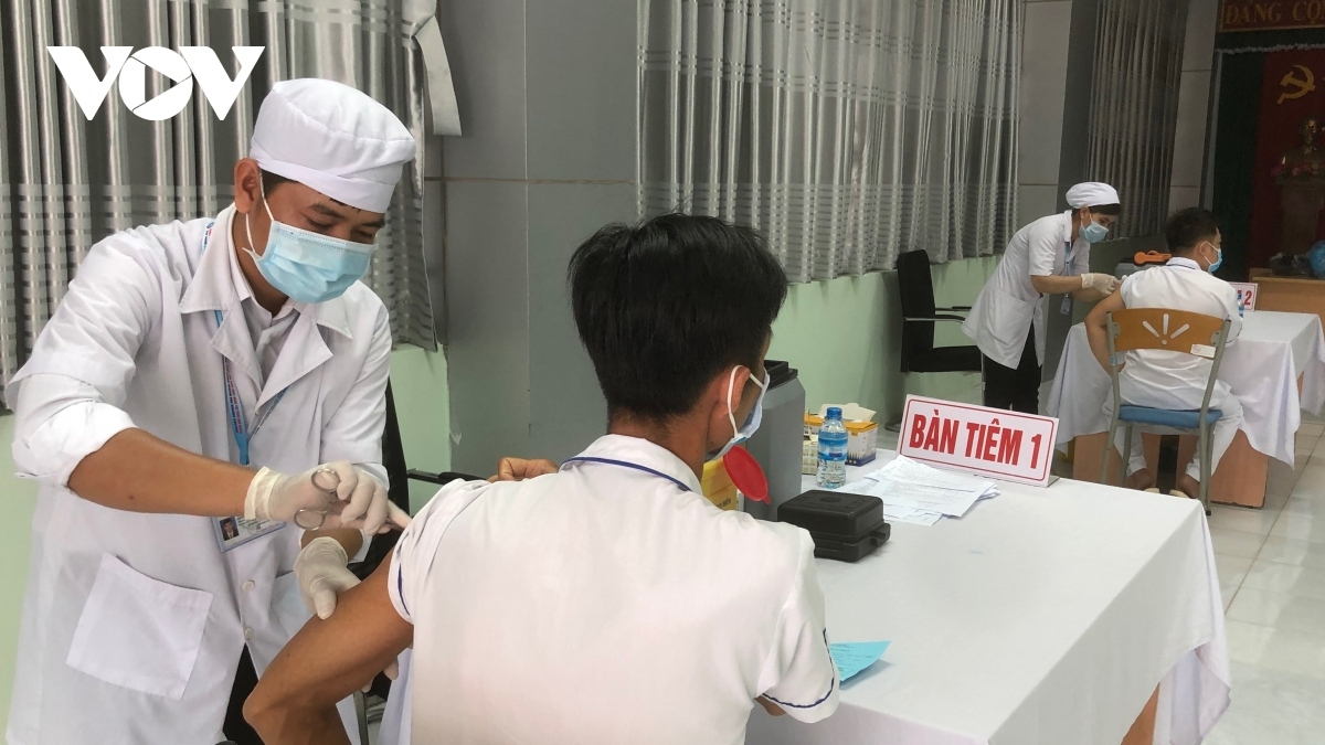 Hậu Giang tổ chức tiêm vaccine COVID-19 đợt II năm 2021